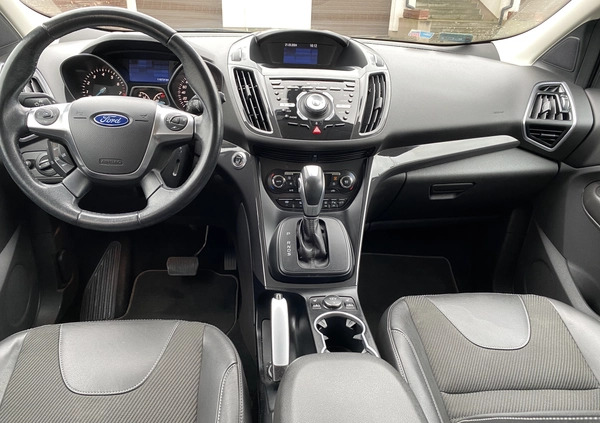 Ford Kuga cena 55000 przebieg: 118724, rok produkcji 2015 z Szczecin małe 667